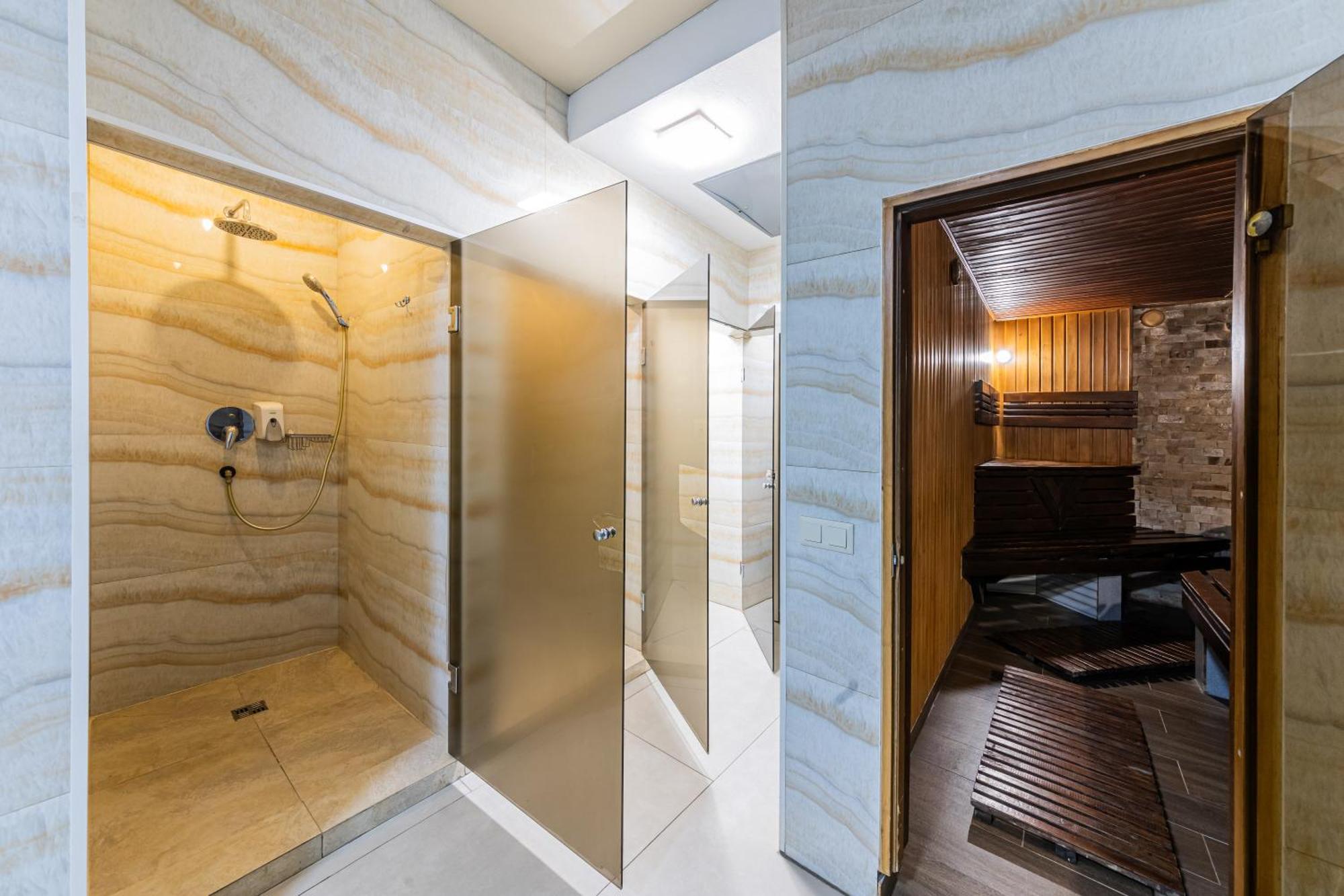Villa Leku Spa Resort Bukovel Bagian luar foto