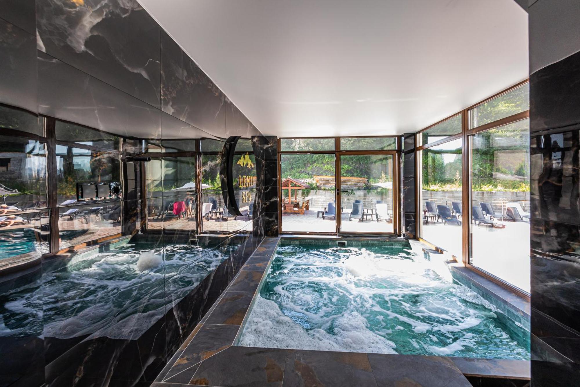 Villa Leku Spa Resort Bukovel Bagian luar foto