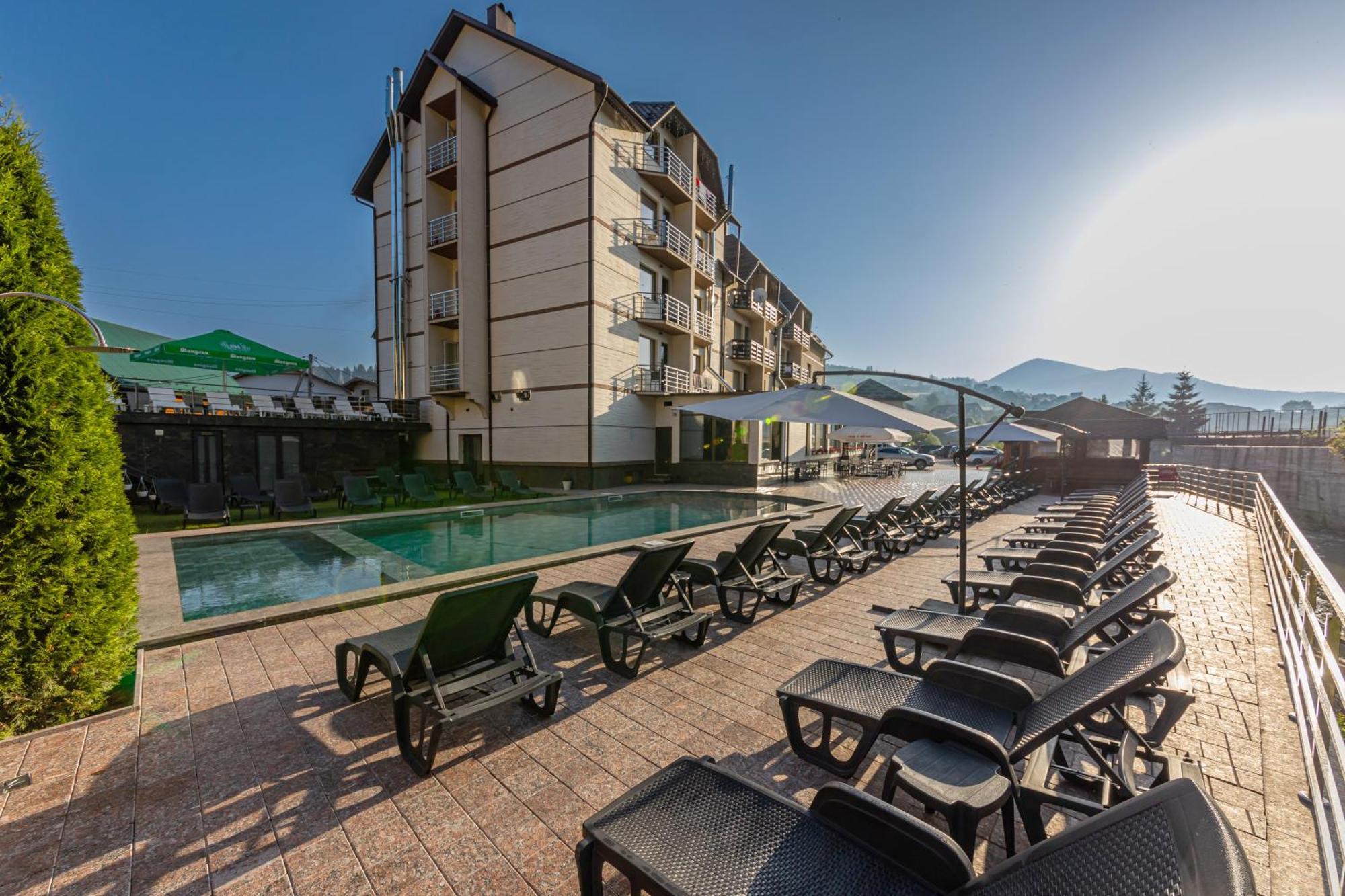 Villa Leku Spa Resort Bukovel Bagian luar foto