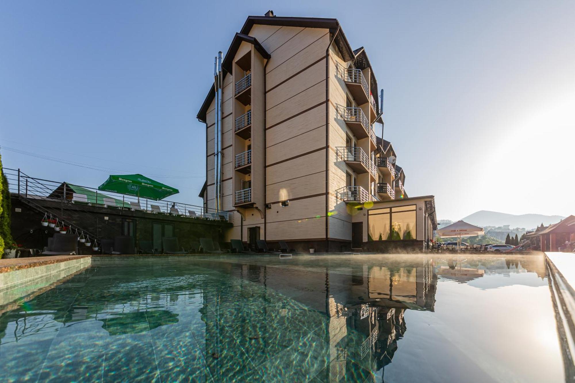 Villa Leku Spa Resort Bukovel Bagian luar foto